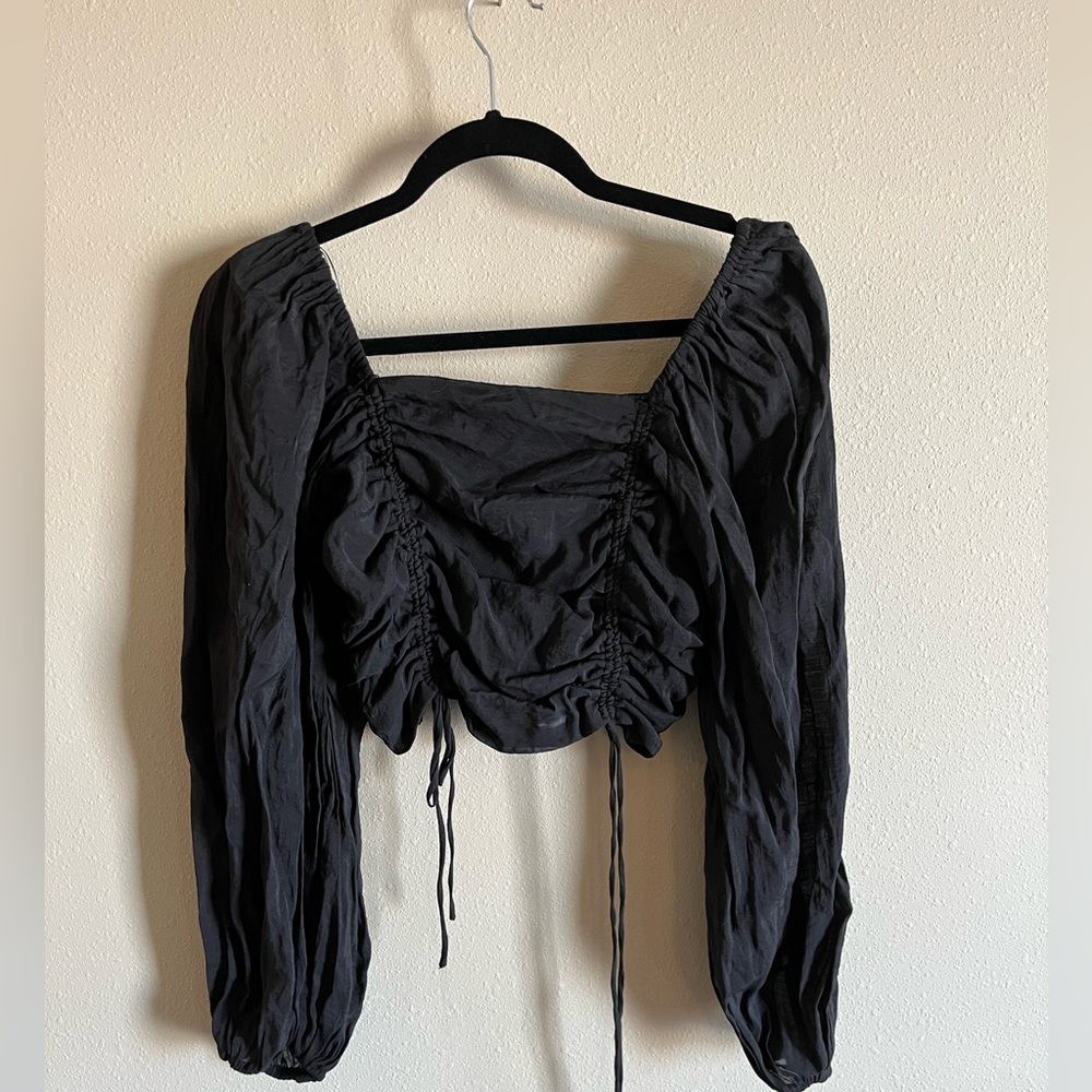 Black Puffer Sleeve Top
